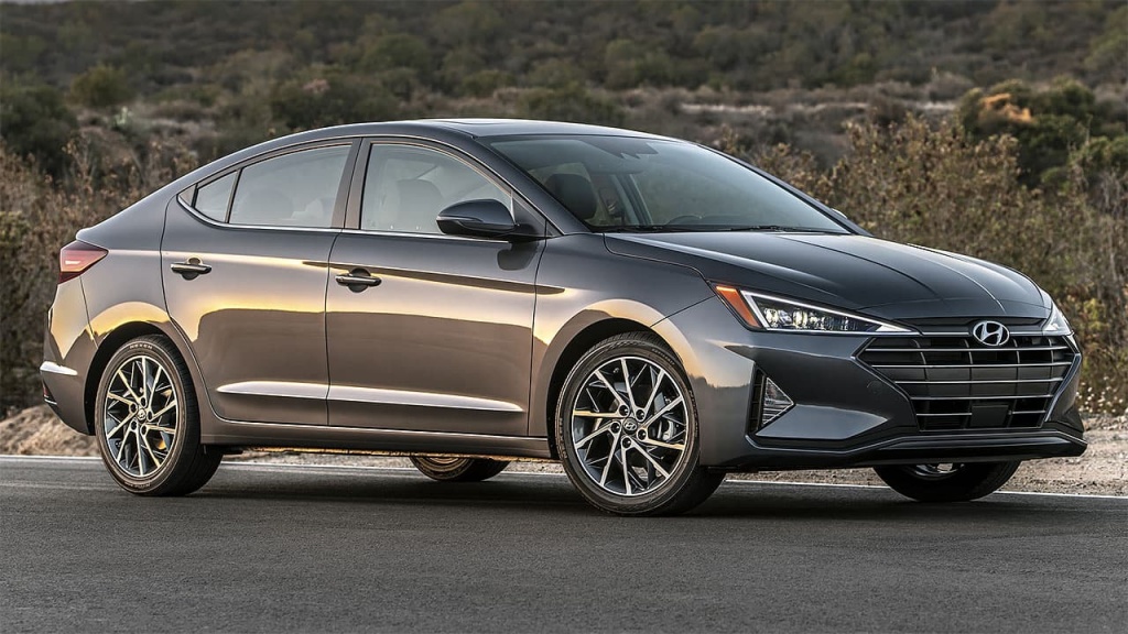 kt2020_hyundai-elantra_001.jpg